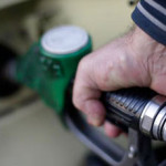 Oil prices fall on slowing global economic growth outlook