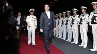 Tsipras-china-at-Pireus-port