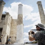 Greece tourism unaffected by financial crisis