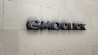 GMO-click_3D-Wall-Logo-MockUp_hader-880x400