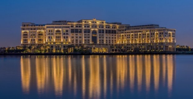 Palazzo_Versace_Hotel__Dubai__Night_View