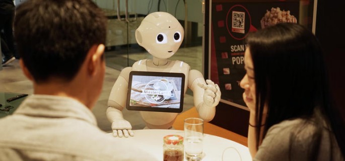 pepper-mastercard-pizza-hut-softbank