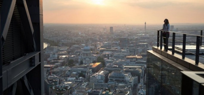 inside-the-city-of-londons-new-landmark-skyscraper-455142906-580d8e4f160cb